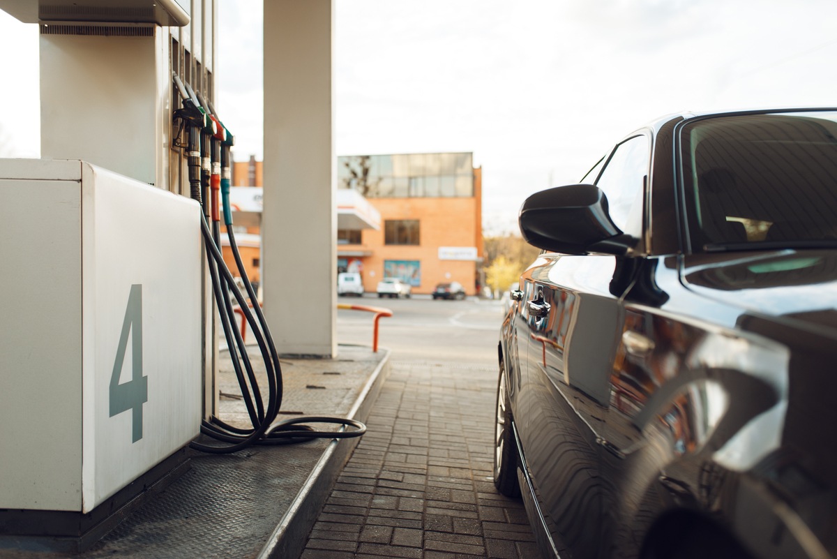 how-to-make-your-petrol-last-longer-panel-beaters-auckland