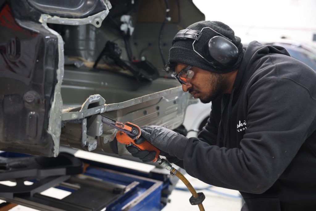 mechanic welding car